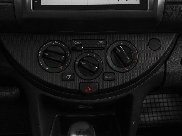 Nissan Note, I Рестайлинг фото №15