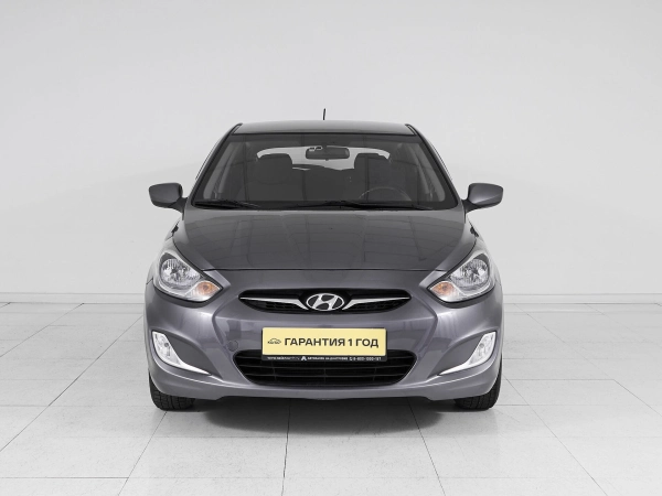 Hyundai Solaris, I фото №2