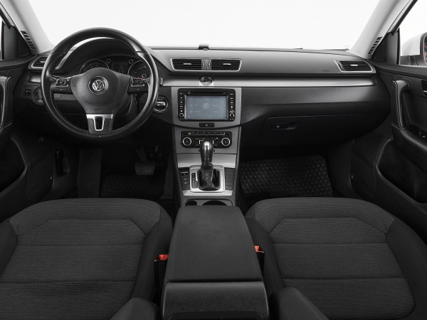 Volkswagen Passat, B7 фото №9