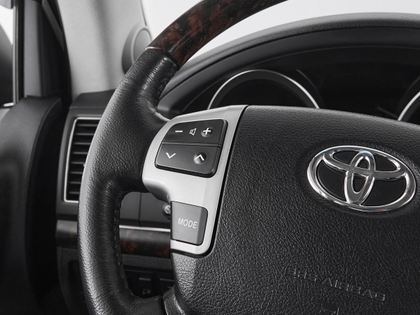Toyota Land Cruiser, 200 Series Рестайлинг 1 фото №11