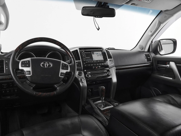 Toyota Land Cruiser, 200 Series Рестайлинг 1 фото №7