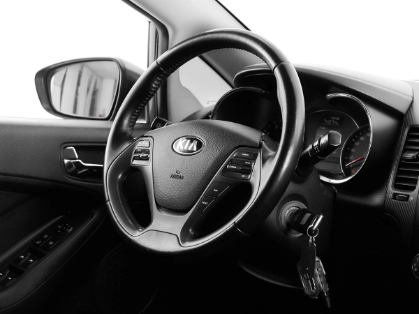 Kia Cerato, III фото №10