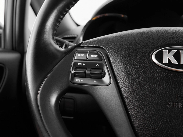 Kia Cerato, III фото №11
