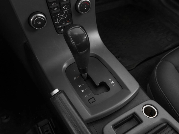 Volvo S40, II Рестайлинг фото №15