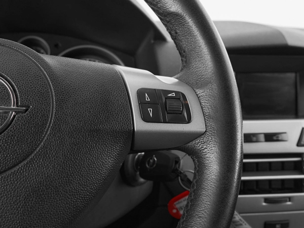 Opel Astra, H Рестайлинг фото №11