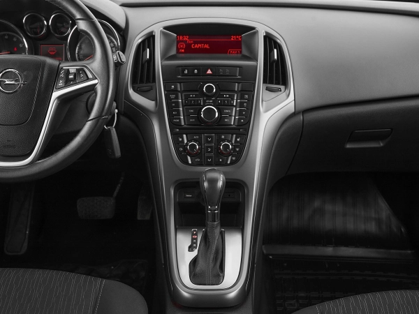 Opel Astra, J Рестайлинг фото №14