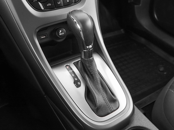 Opel Astra, J Рестайлинг фото №16