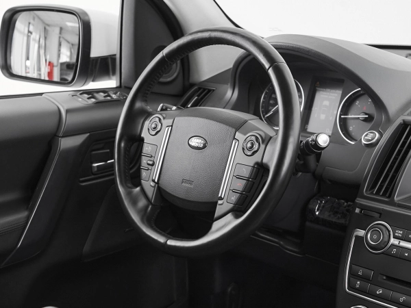 Land Rover Freelander, II Рестайлинг 2 фото №12