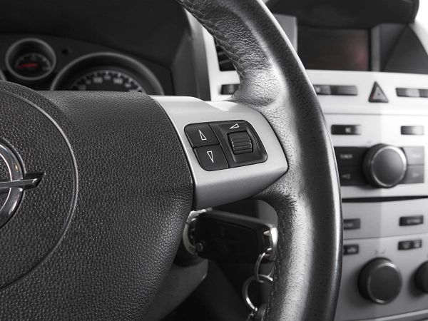Opel Zafira, B Рестайлинг фото №12