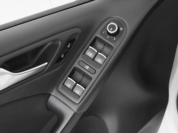 Volkswagen Golf, VI фото №12