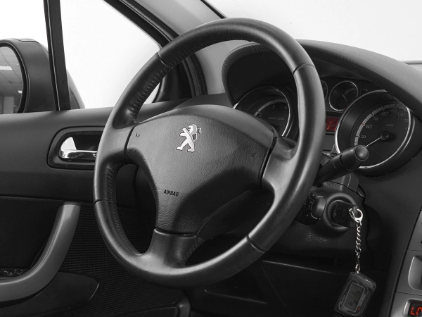 Peugeot 408, I фото №10