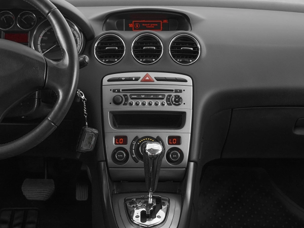 Peugeot 408, I фото №12