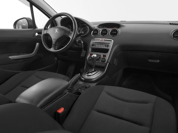 Peugeot 408, I фото №9