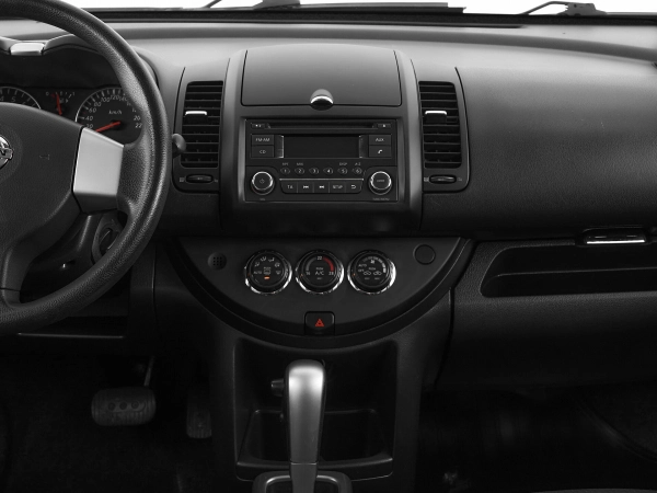 Nissan Note, I Рестайлинг фото №10