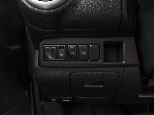 Nissan Note, I Рестайлинг фото №12