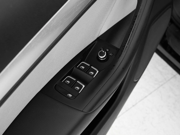 Audi Q3, I (8U) фото №13