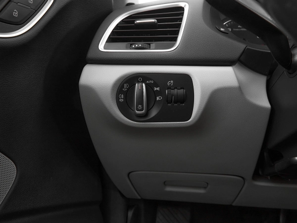 Audi Q3, I (8U) фото №14
