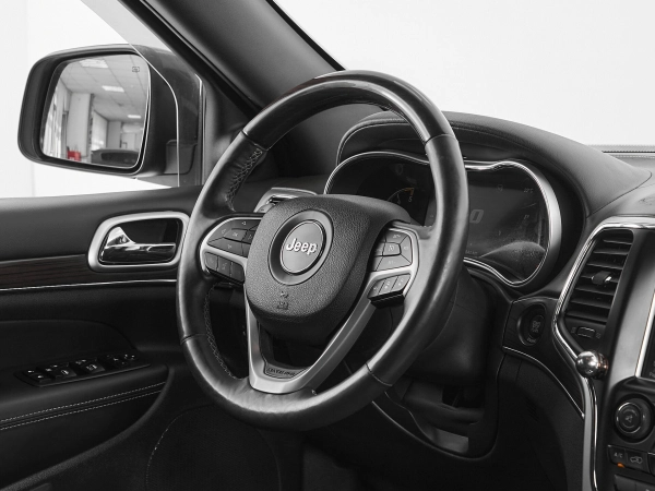 Jeep Grand Cherokee, IV (WK2) Рестайлинг фото №10