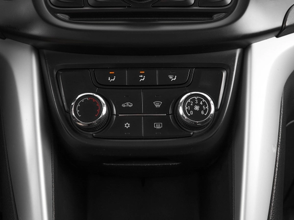 Opel Zafira, C фото №14