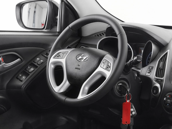 Hyundai ix35, I фото №11
