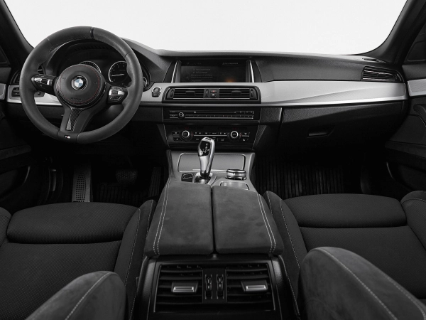BMW 5 серии, VI (F10/F11/F07) Рестайлинг фото №8