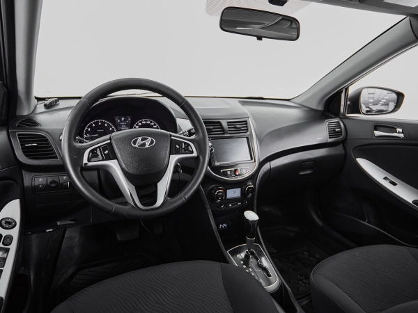 Hyundai Solaris, I фото №7