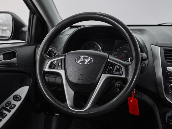 Hyundai Solaris, I Рестайлинг фото №10