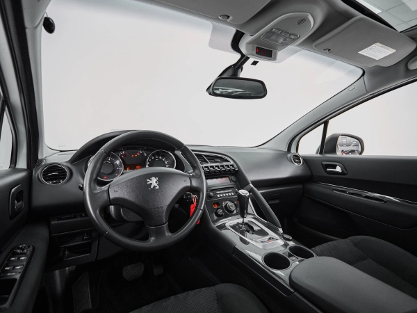 Peugeot 3008, I фото №9