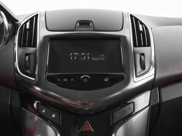 Chevrolet Cruze, I Рестайлинг фото №16