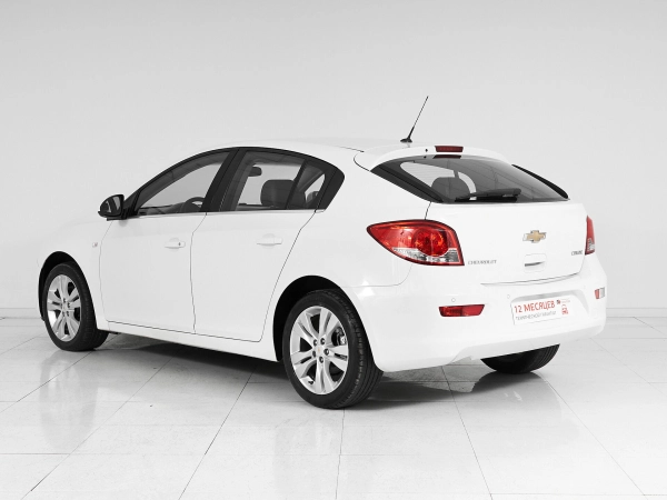 Chevrolet Cruze, I Рестайлинг фото №4