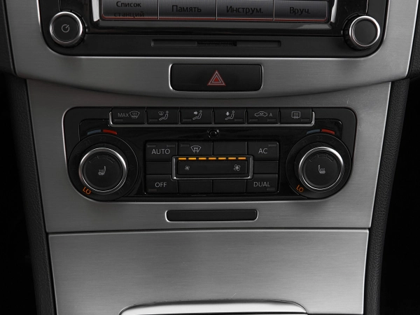 Volkswagen Passat, B7 фото №16
