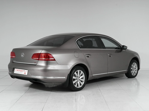 Volkswagen Passat, B7 фото №6