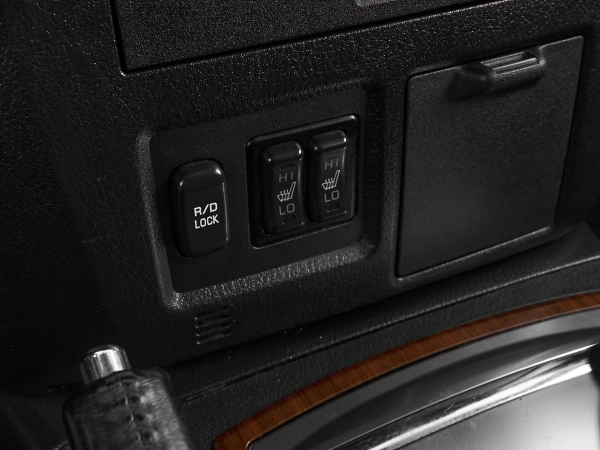 Mitsubishi Pajero, IV фото №16