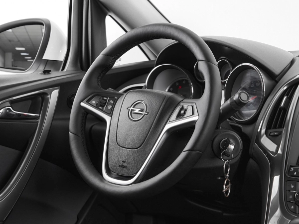 Opel Astra, J Рестайлинг фото №10