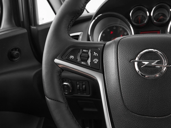 Opel Astra, J Рестайлинг фото №11