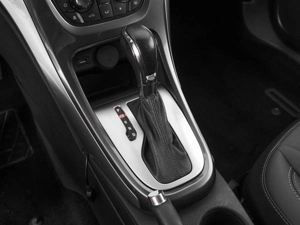 Opel Astra, J Рестайлинг фото №17
