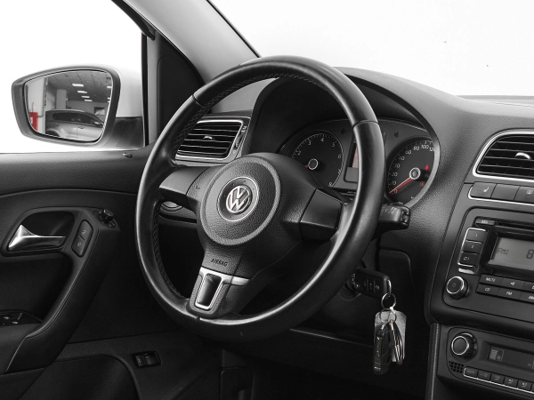 Volkswagen Polo, V фото №10