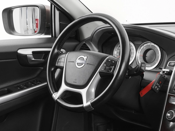 Volvo XC60, I фото №10