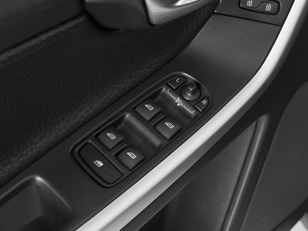 Volvo XC60, I фото №14