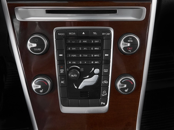 Volvo XC60, I фото №16