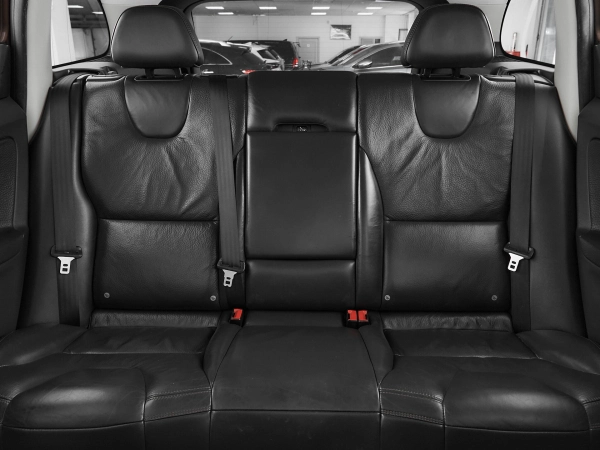 Volvo XC60, I фото №17