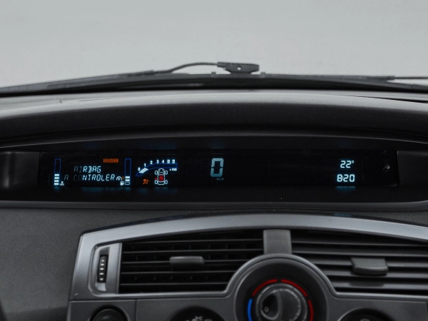 Renault Scenic, II Рестайлинг фото №15