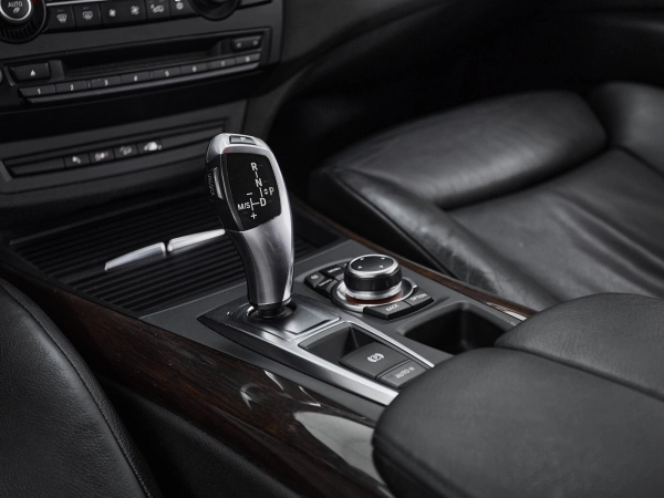 BMW X5, II (E70) Рестайлинг фото №19