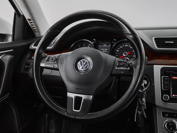 Volkswagen Passat, B7 фото №10