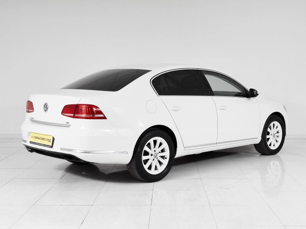 Volkswagen Passat, B7 фото №6