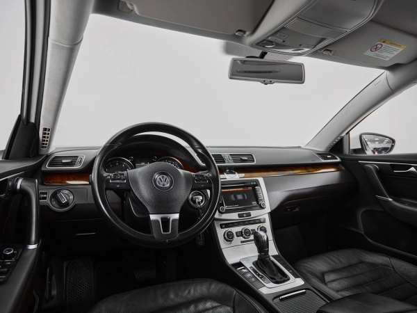 Volkswagen Passat, B7 фото №7