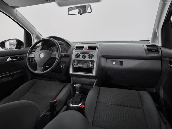 Volkswagen Touran, I Рестайлинг фото №8