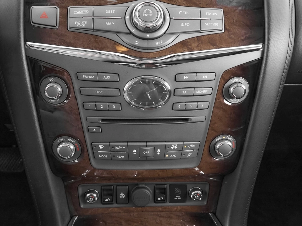 Infiniti QX56, II фото №15