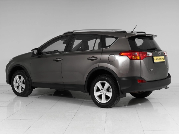 Toyota RAV4, IV (XA40) фото №4