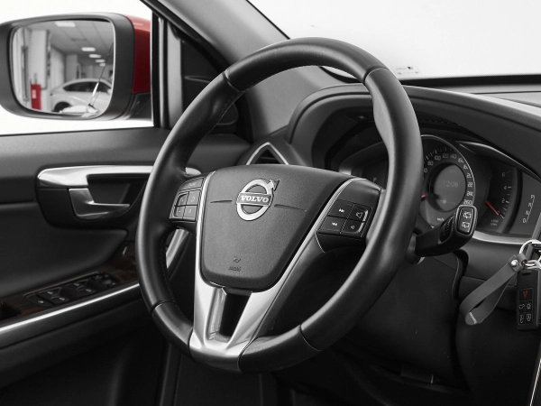 Volvo XC60, I Рестайлинг фото №10